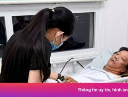 Seniman Minh Hoa mengalami komplikasi saat menjalani perawatan akibat stroke.