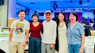 Berita hiburan 24 jam: MC Thao Van bertemu kembali dengan teman kuliahnya setelah hampir 40 tahun, Sao Mai Luong Nguyet Anh menerima gelar bergengsi.