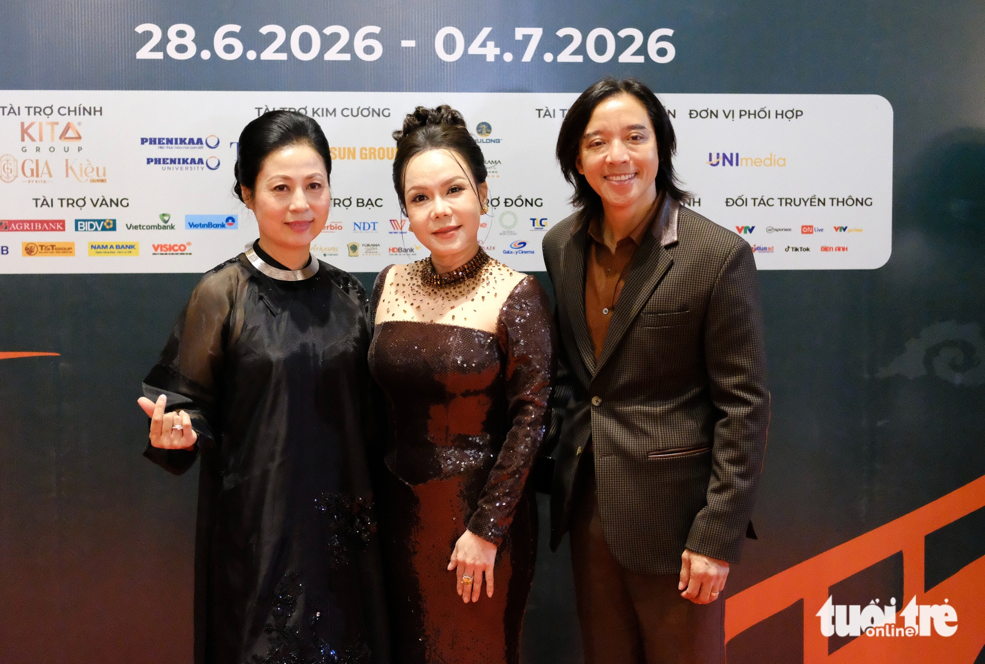 'Ratu Terakhir' Tang Thanh Ha tampak cukup gugup di karpet merah DANAFF - Foto 7.