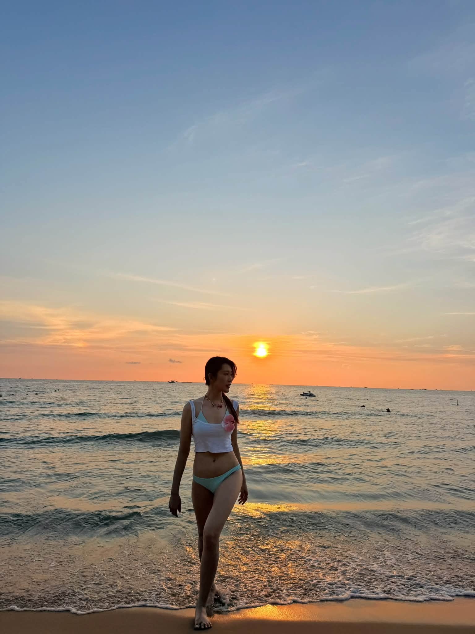 Foto Thuy Ngan 2 Thuy Ngan anh 2