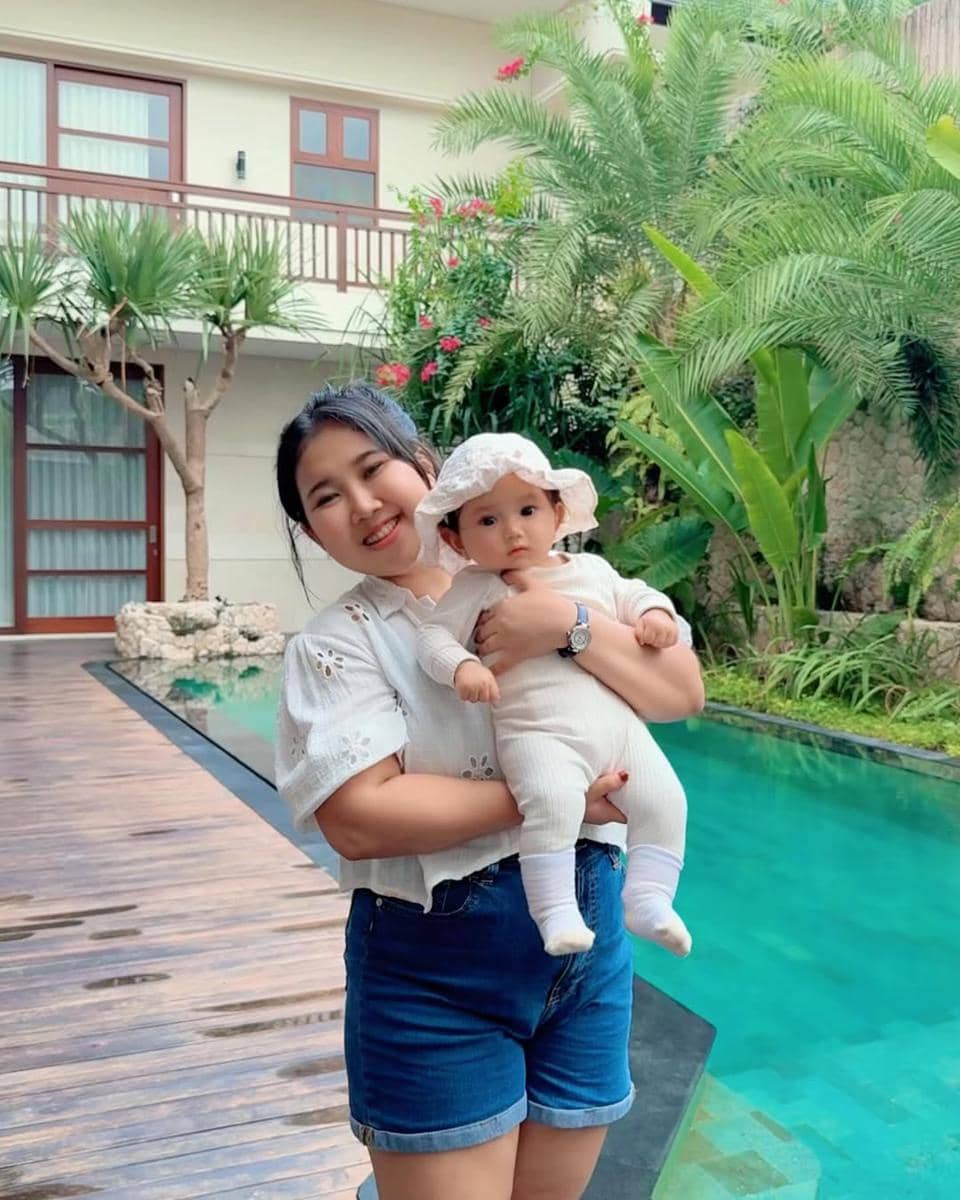 potret Kiky Saputri dan buah hati