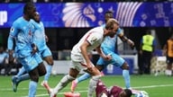 Keputusan wasit dan VAR dalam kemenangan comeback Inggris melawan Kongo memicu kontroversi sengit: Apakah Harry Kane melakukan diving?