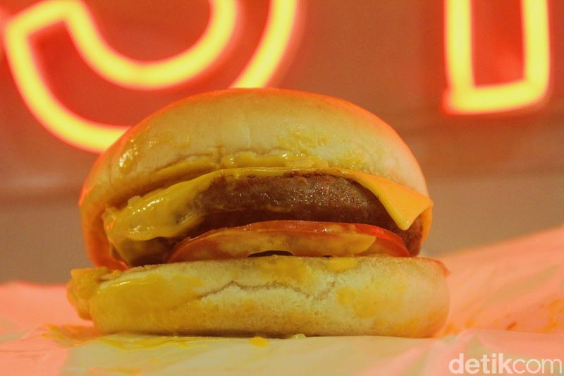 Traffic Bun: Antre 2 Jam demi Burger Empuk Juicy Milik Fadil Jaidi