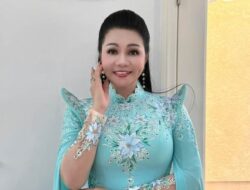 Seniman Berprestasi, yang dijuluki “ratu harta karun video,” dihadiahi setumpuk uang “yang lebih berharga daripada emas” saat kunjungannya ke Amerika Serikat.