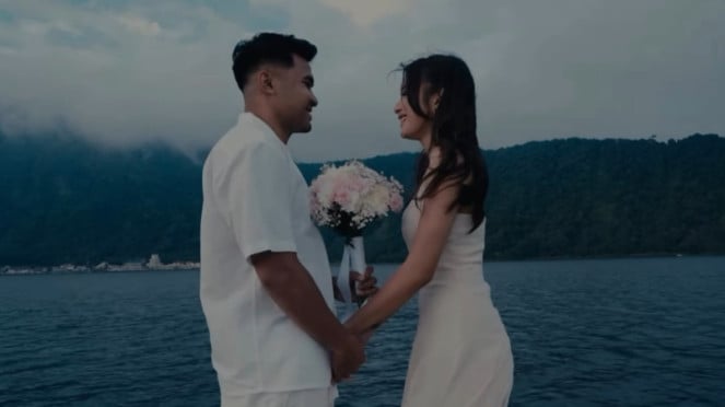Asnawi Mangkualam dan Yuriska Patricia