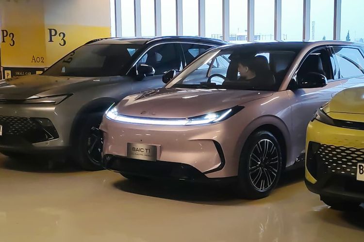 BAIC T1