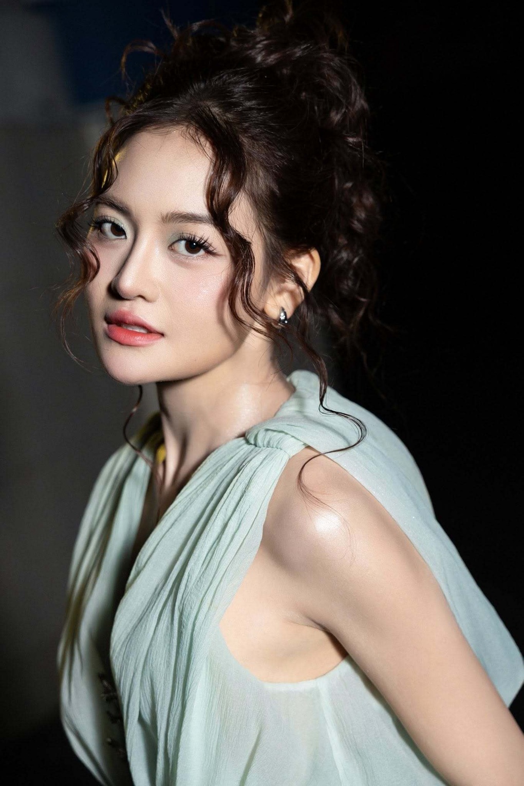 Diễn viên Thùy Anh: Tôi ở tuổi 31 chưa chắc dám đóng cảnh nóng như năm 18 - 4