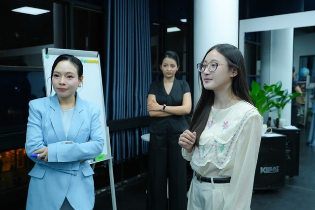 MC dan aktris Quan Han membawa pola pikir produksi ke perjalanan pelatihannya di The TVFACE University 2026 - Foto 6.