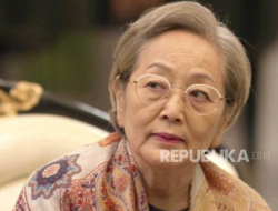 Kisah Haru Aktris Kim Young-ok: Tetap Bekerja di Usia 88 Tahun demi Rawat Cucu yang Lumpuh