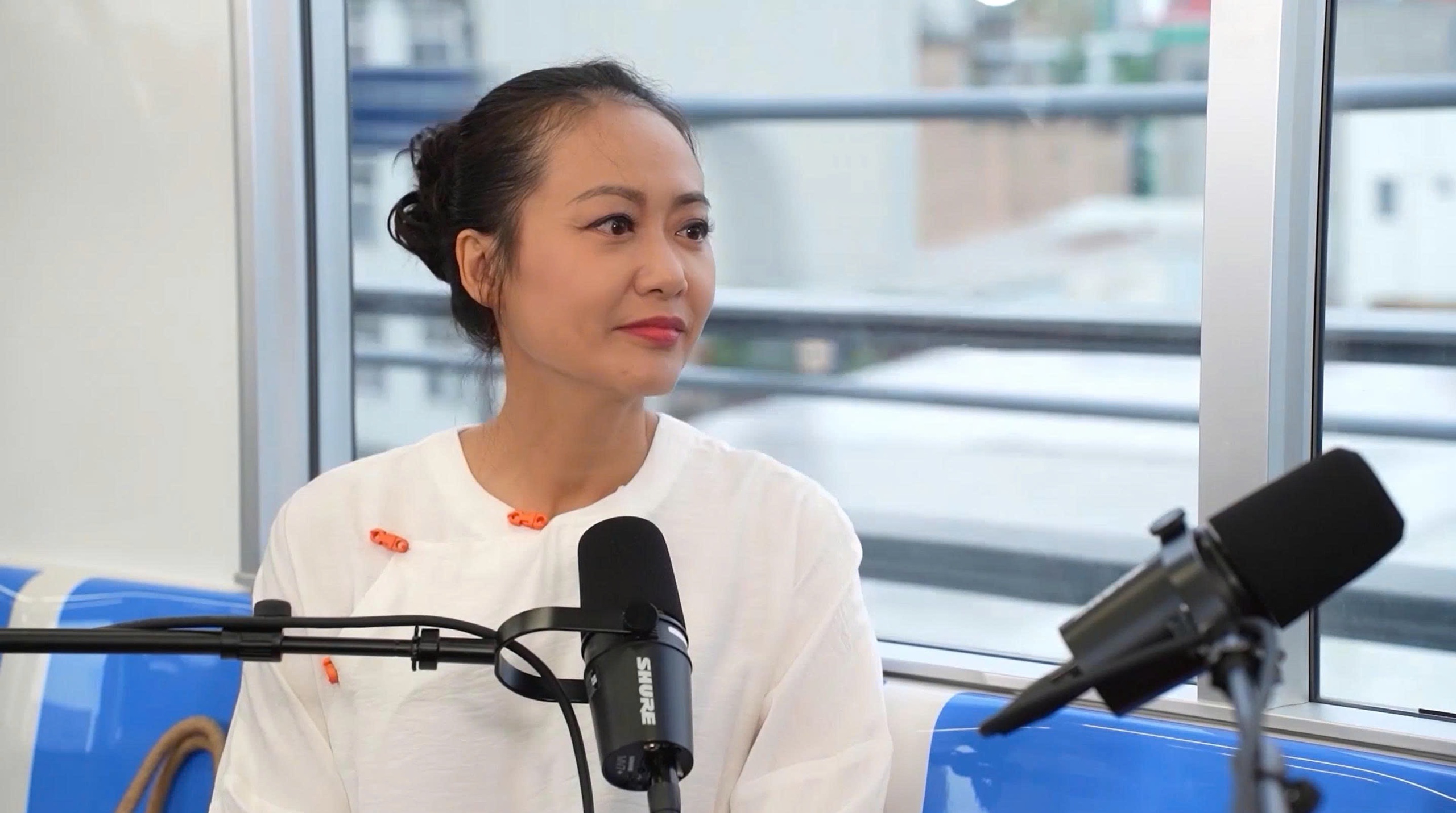 Aktris Hong Anh: Mempertahankan kemudaannya dalam