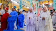 Agama Cao Dai melanjutkan semangat "kehidupan yang baik, agama yang indah" melalui upacara penerimaan Ketetapan Ilahi.