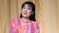 Seniman Thanh Thủy menyutradarai sebuah drama Tahun Baru Imlek di Teater Idecaf.