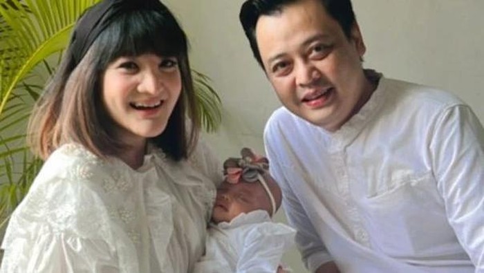 Potret Baby Aleesya Anak Kiki Amalia