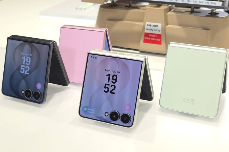 Samsung Galaxy Z Flip 8 resmi meluncur secara global di London, Inggris, Rabu (22/7/2026). Ponsel ini juga sudah bisa dipesan di Indonesia.