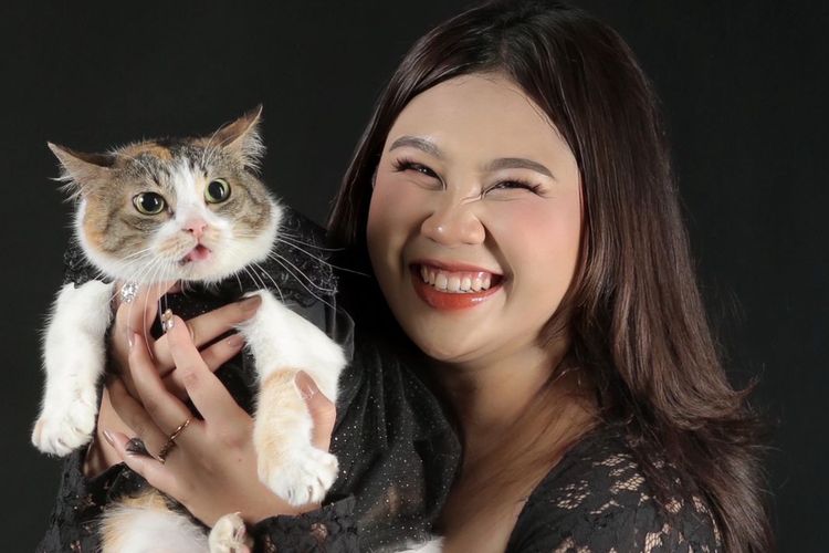 Neng Molen dan sang pemilik Anisa Dwi (28)
