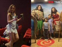 9 Potret Artis dan Keluarganya di Special Screening Moana Live-Action Jakarta